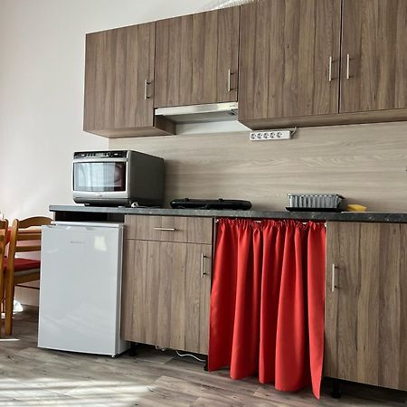 Centr00M Apartman Dunafoldvar Ngoại thất bức ảnh