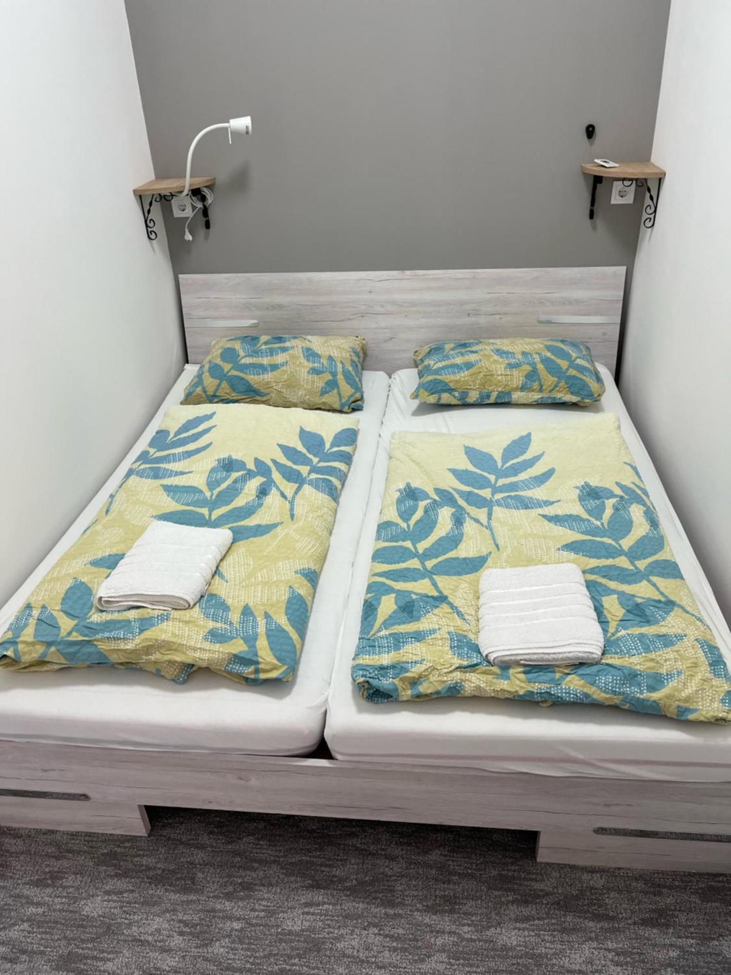 Centr00M Apartman Dunafoldvar Ngoại thất bức ảnh