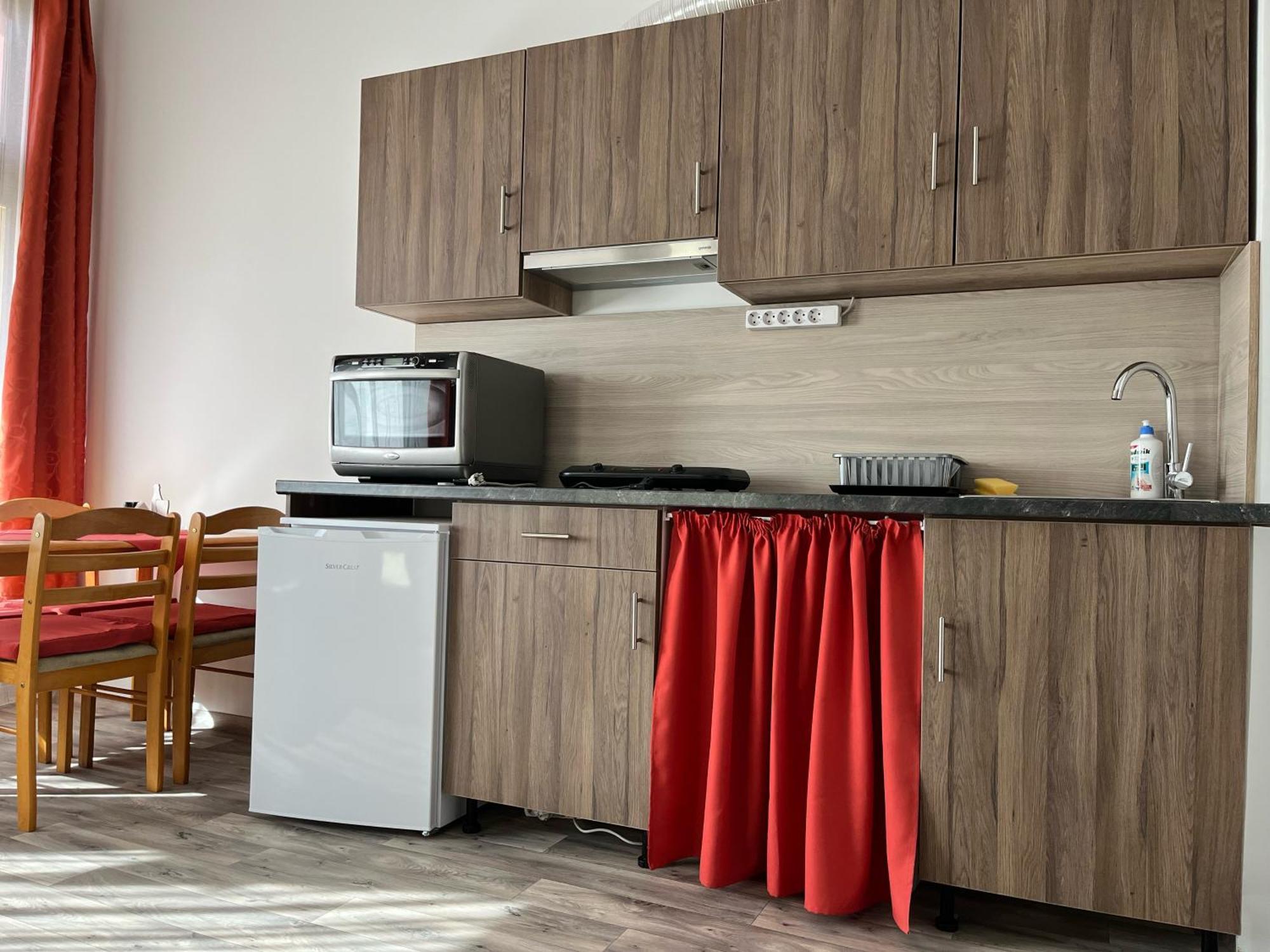 Centr00M Apartman Dunafoldvar Ngoại thất bức ảnh